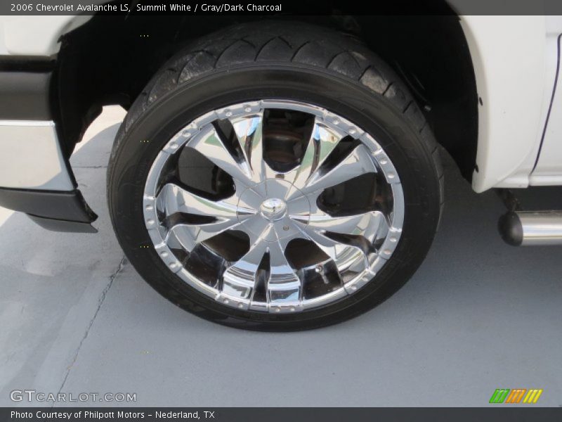 Summit White / Gray/Dark Charcoal 2006 Chevrolet Avalanche LS