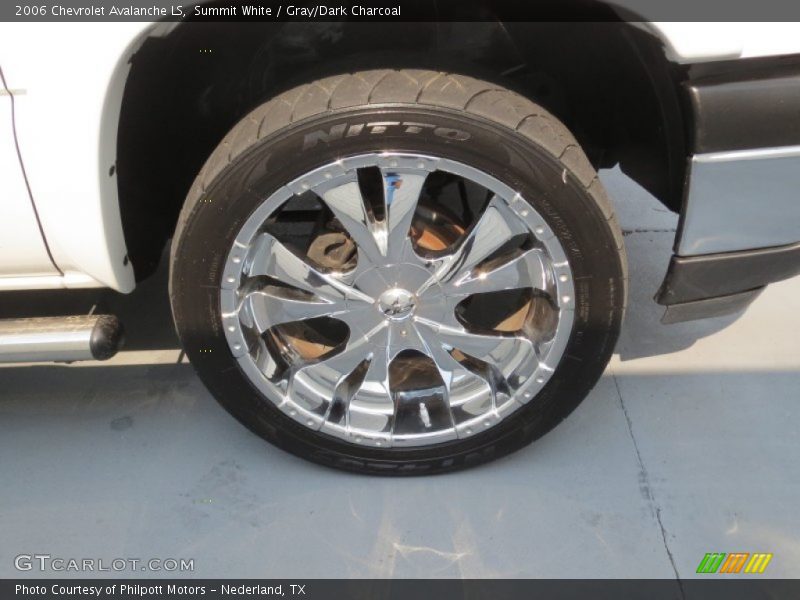 Summit White / Gray/Dark Charcoal 2006 Chevrolet Avalanche LS