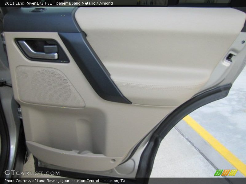 Ipanema Sand Metallic / Almond 2011 Land Rover LR2 HSE
