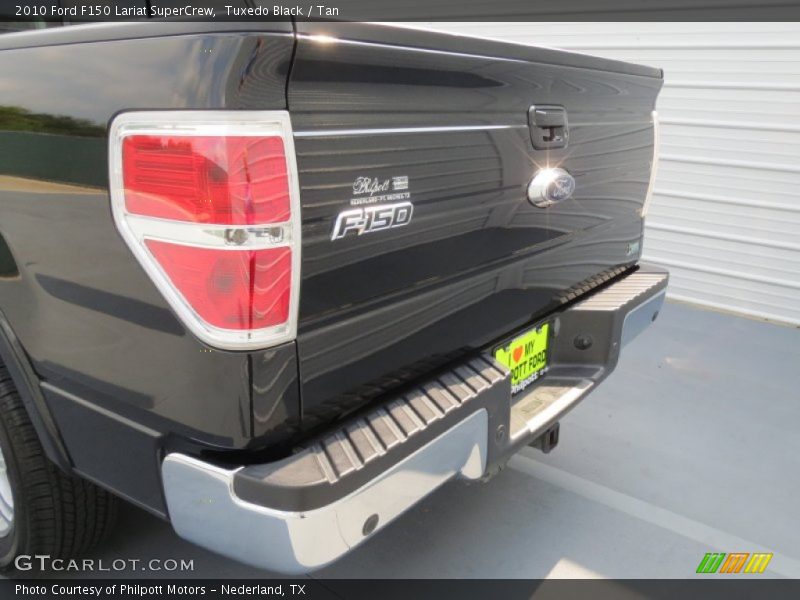 Tuxedo Black / Tan 2010 Ford F150 Lariat SuperCrew