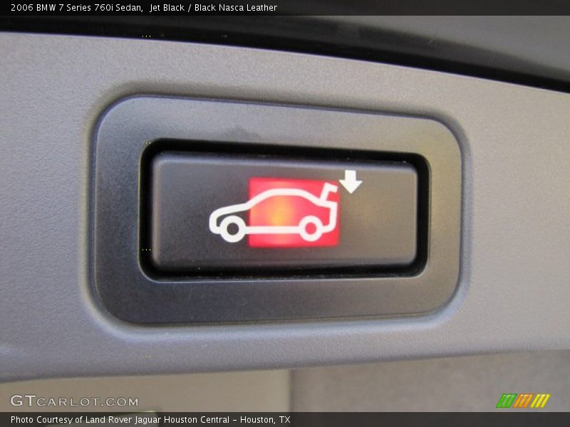 Controls of 2006 7 Series 760i Sedan