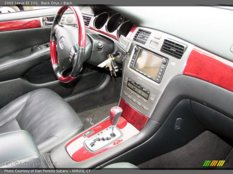Black Onyx / Black 2005 Lexus ES 330