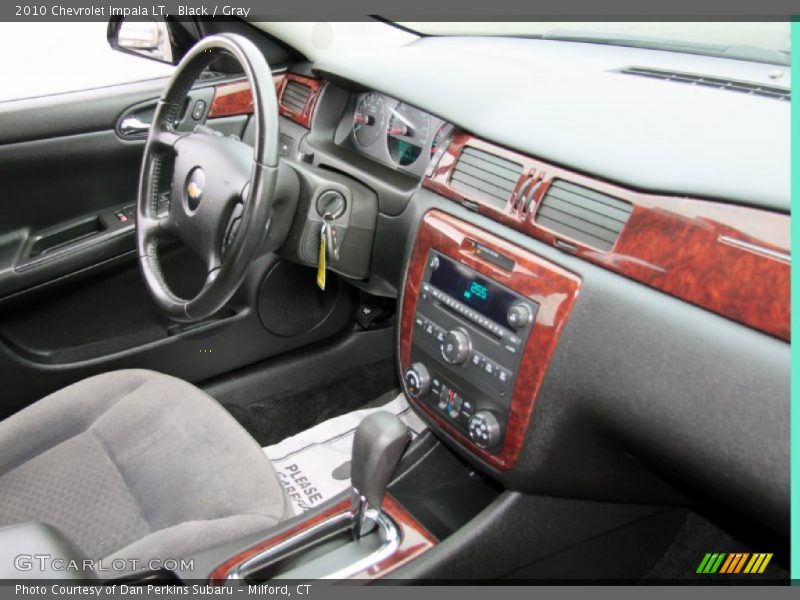Black / Gray 2010 Chevrolet Impala LT