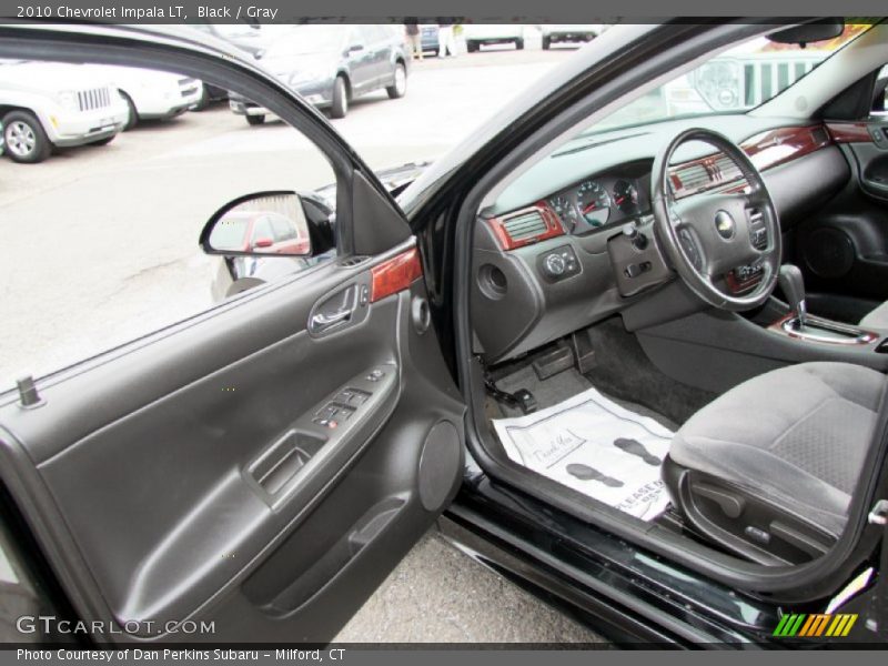 Black / Gray 2010 Chevrolet Impala LT