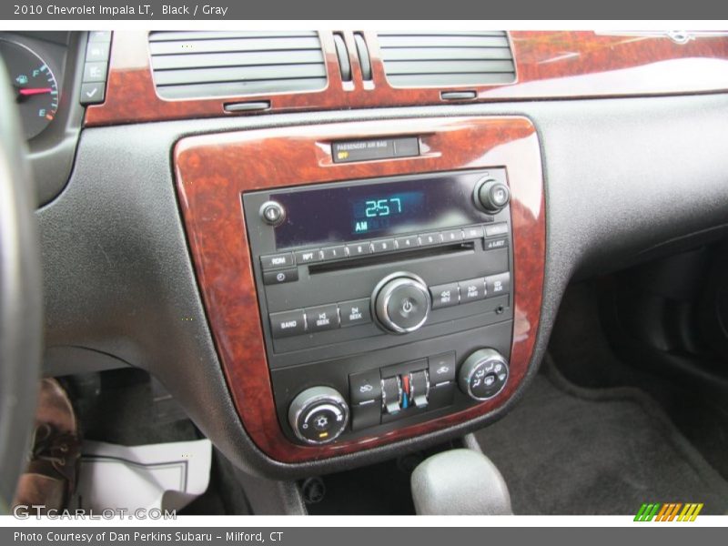 Black / Gray 2010 Chevrolet Impala LT