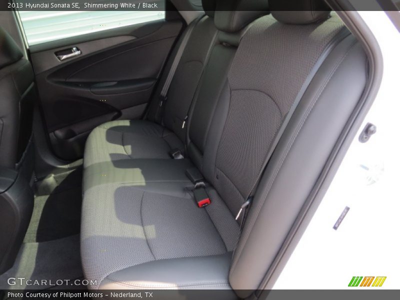 Shimmering White / Black 2013 Hyundai Sonata SE