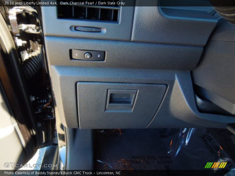 Dark Charcoal Pearl / Dark Slate Gray 2010 Jeep Liberty Limited 4x4