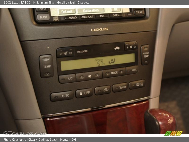 Millennium Silver Metallic / Light Charcoal 2002 Lexus ES 300