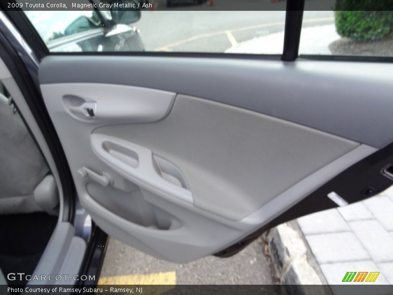 Magnetic Gray Metallic / Ash 2009 Toyota Corolla