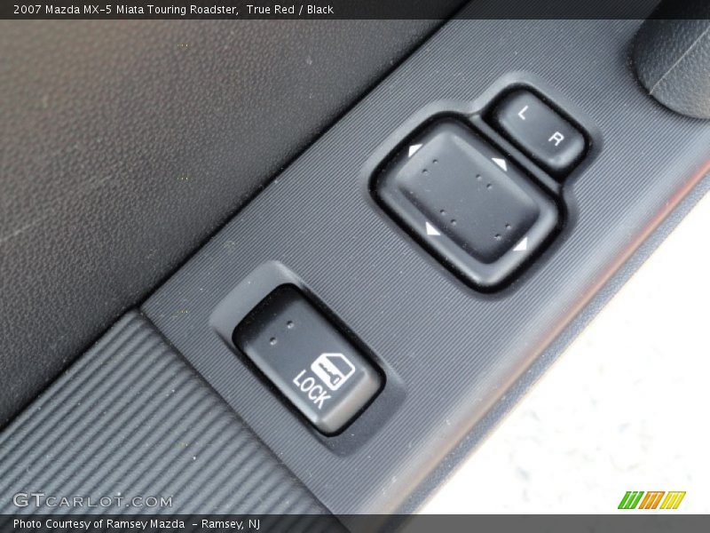 True Red / Black 2007 Mazda MX-5 Miata Touring Roadster