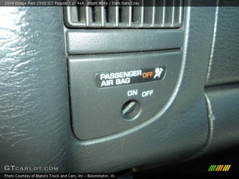 Bright White / Dark Slate Gray 2004 Dodge Ram 2500 SLT Regular Cab 4x4