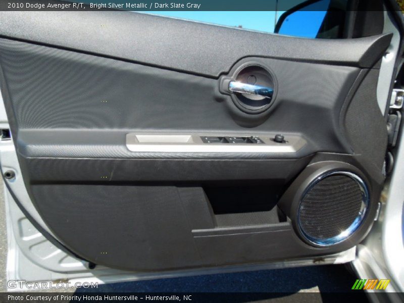 Bright Silver Metallic / Dark Slate Gray 2010 Dodge Avenger R/T