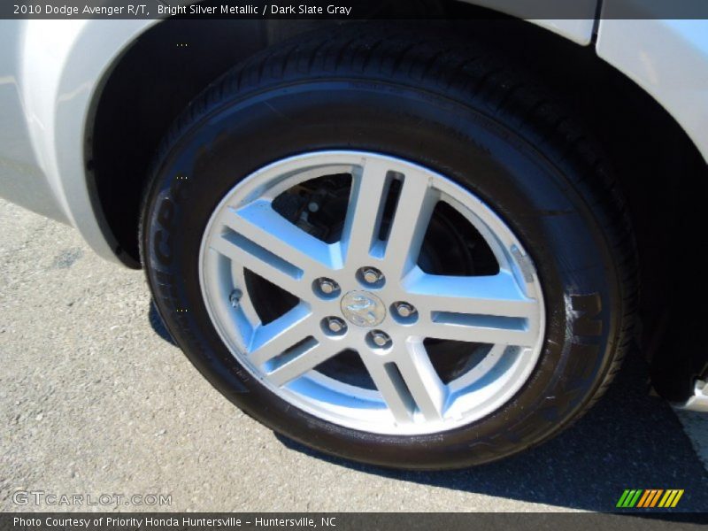 Bright Silver Metallic / Dark Slate Gray 2010 Dodge Avenger R/T