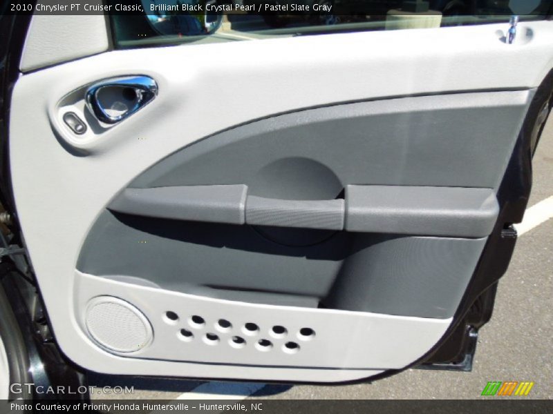 Brilliant Black Crystal Pearl / Pastel Slate Gray 2010 Chrysler PT Cruiser Classic