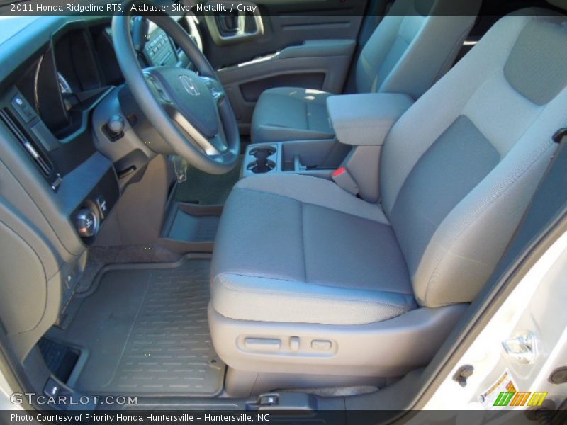  2011 Ridgeline RTS Gray Interior