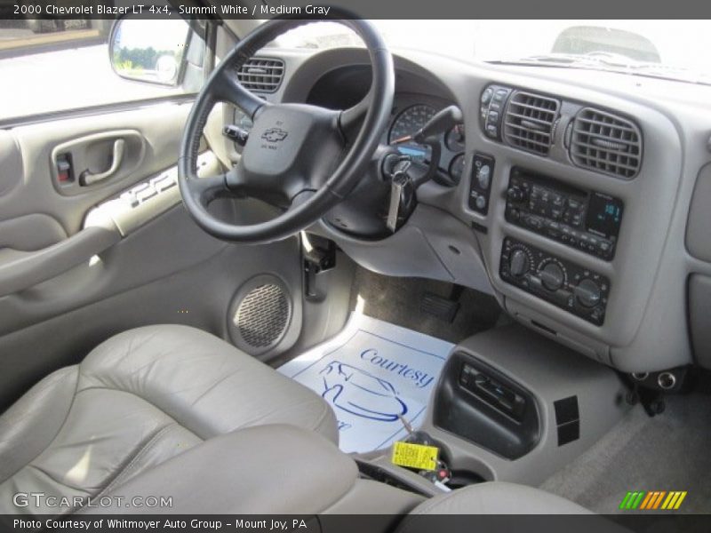 Summit White / Medium Gray 2000 Chevrolet Blazer LT 4x4