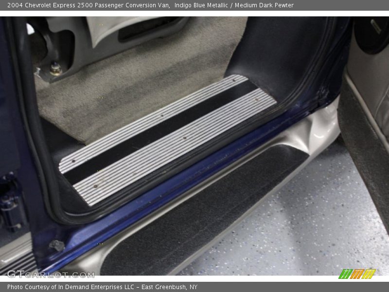 Indigo Blue Metallic / Medium Dark Pewter 2004 Chevrolet Express 2500 Passenger Conversion Van