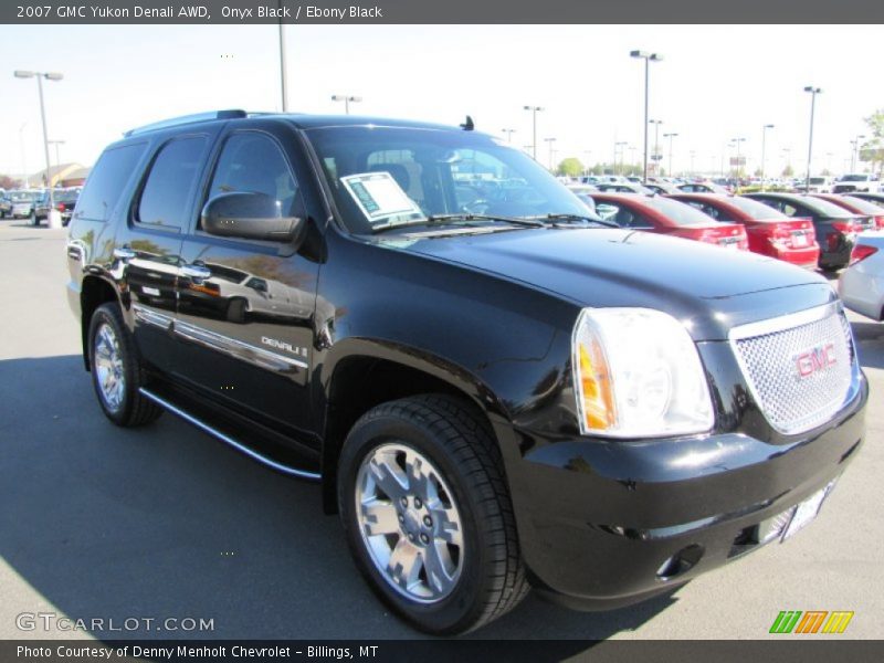 Onyx Black / Ebony Black 2007 GMC Yukon Denali AWD