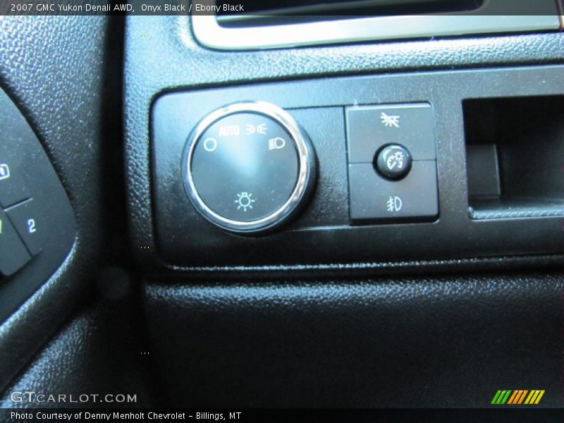 Onyx Black / Ebony Black 2007 GMC Yukon Denali AWD