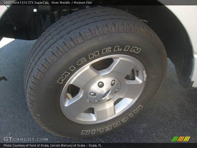 Silver Metallic / Medium Flint 2007 Ford F150 STX SuperCab