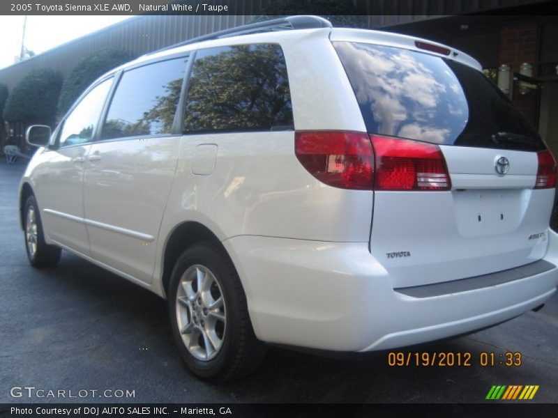 Natural White / Taupe 2005 Toyota Sienna XLE AWD