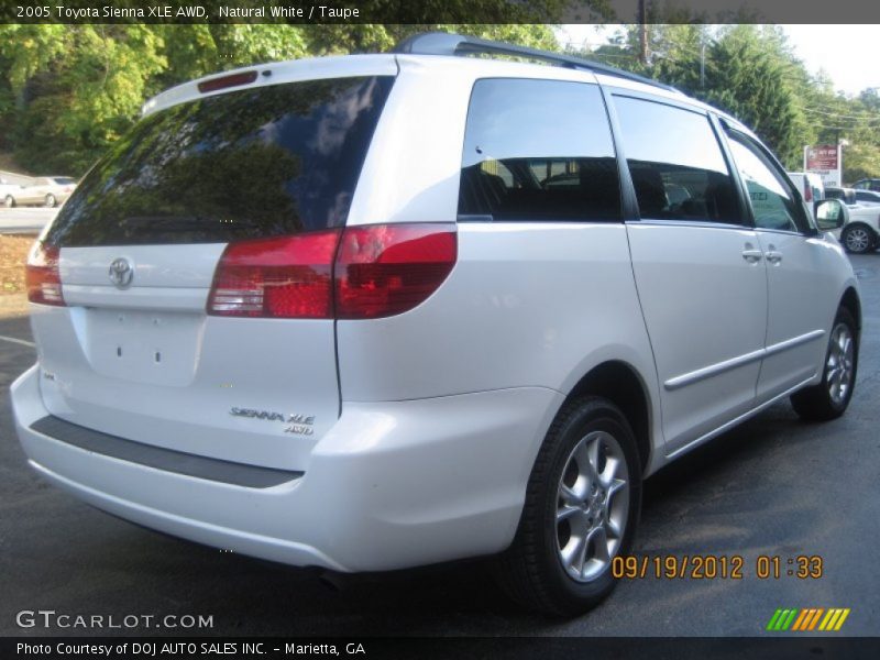 Natural White / Taupe 2005 Toyota Sienna XLE AWD