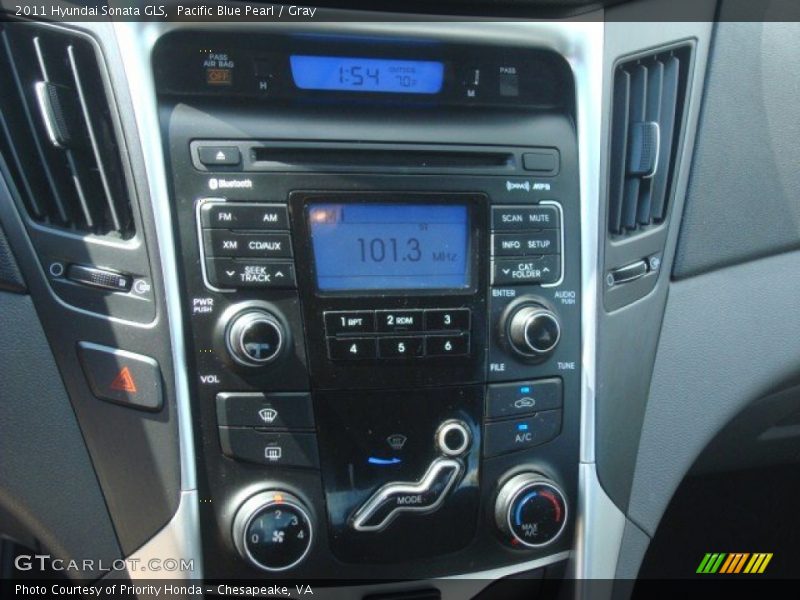 Pacific Blue Pearl / Gray 2011 Hyundai Sonata GLS