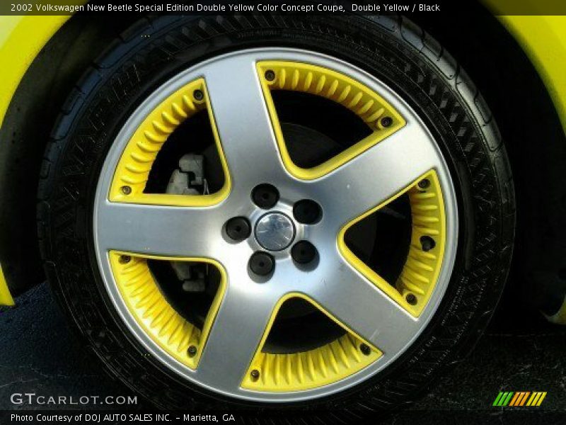 Double Yellow / Black 2002 Volkswagen New Beetle Special Edition Double Yellow Color Concept Coupe