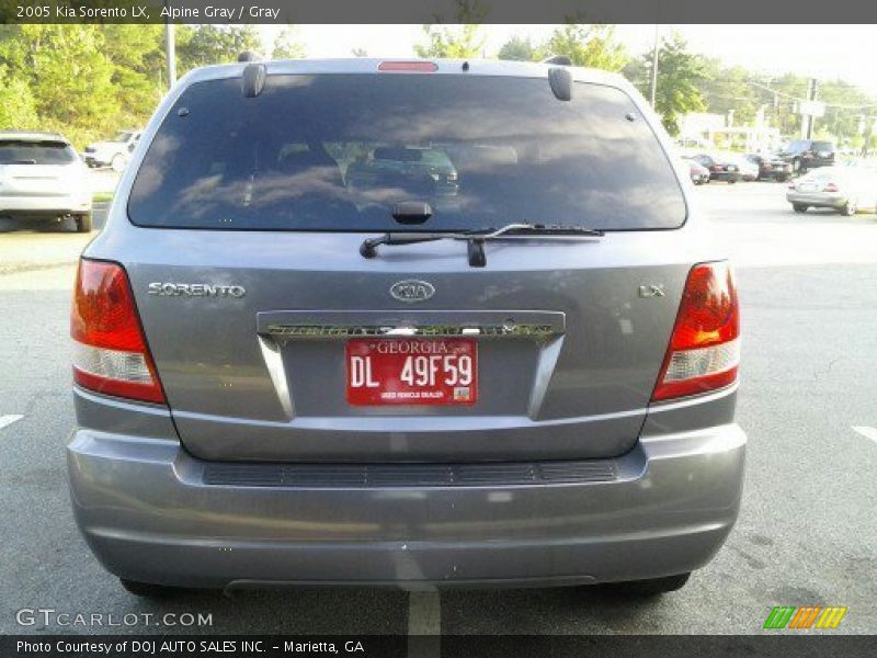 Alpine Gray / Gray 2005 Kia Sorento LX