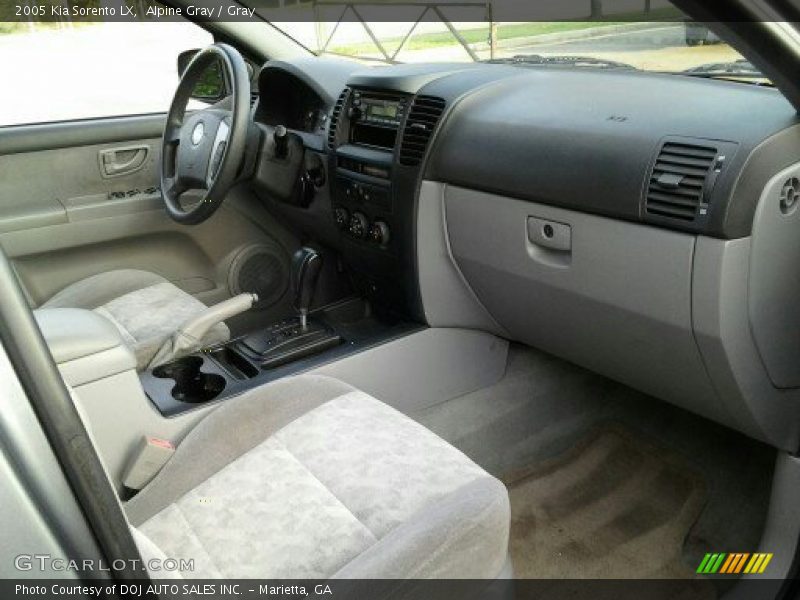 Alpine Gray / Gray 2005 Kia Sorento LX