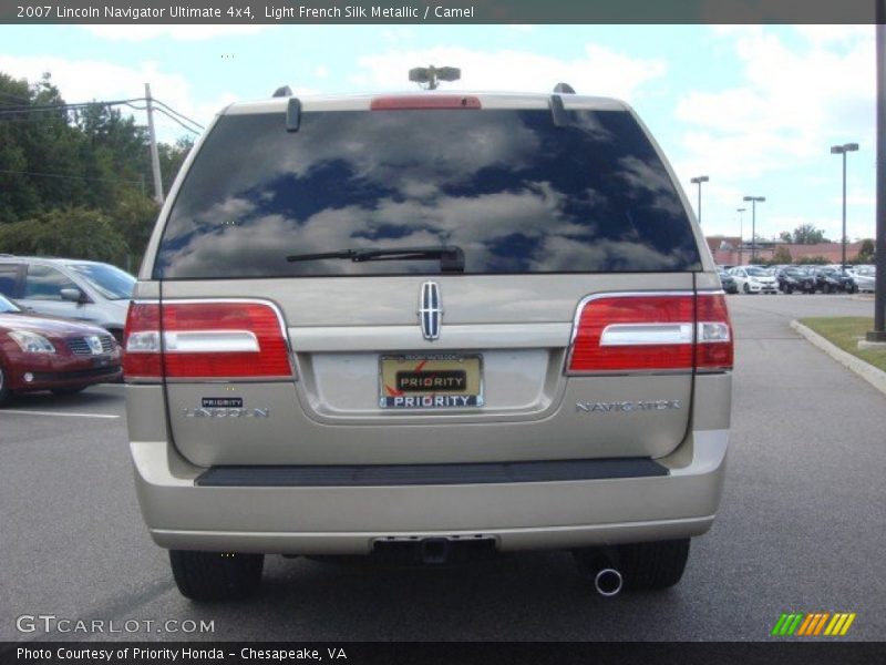 Light French Silk Metallic / Camel 2007 Lincoln Navigator Ultimate 4x4