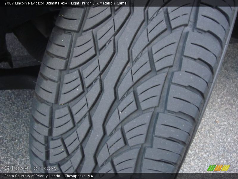 Light French Silk Metallic / Camel 2007 Lincoln Navigator Ultimate 4x4