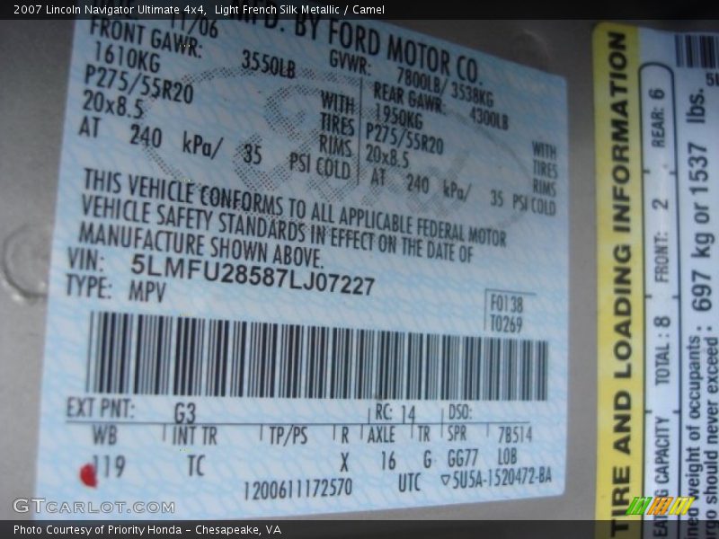 2007 Navigator Ultimate 4x4 Light French Silk Metallic Color Code G3