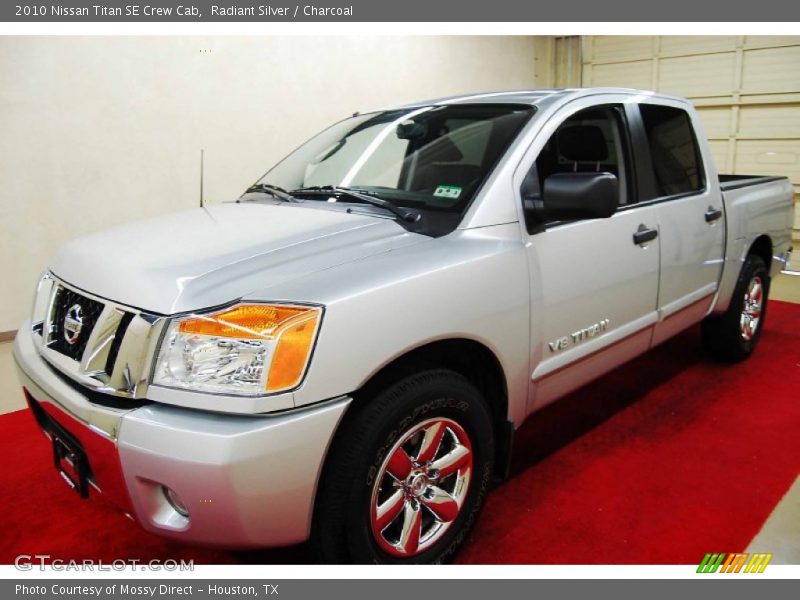 Radiant Silver / Charcoal 2010 Nissan Titan SE Crew Cab