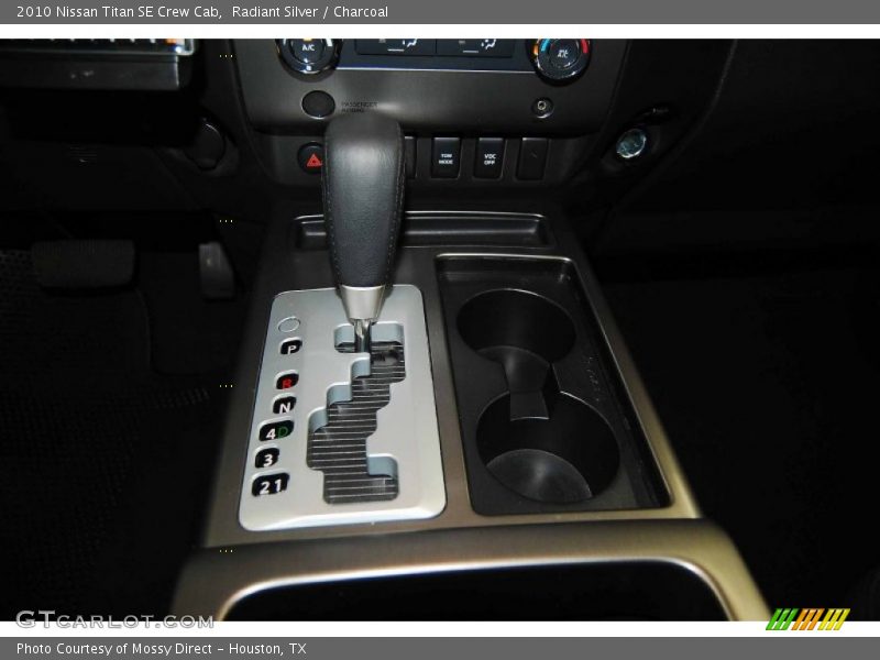 Radiant Silver / Charcoal 2010 Nissan Titan SE Crew Cab
