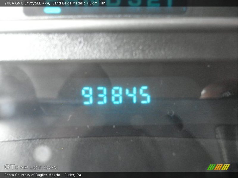 Sand Beige Metallic / Light Tan 2004 GMC Envoy SLE 4x4