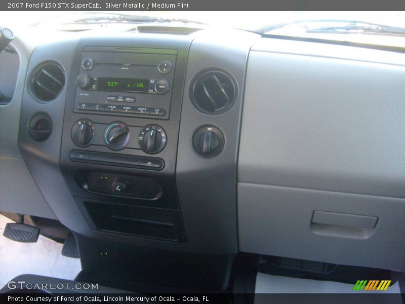 Silver Metallic / Medium Flint 2007 Ford F150 STX SuperCab