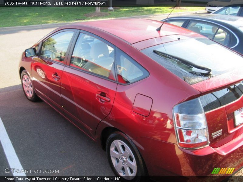 Salsa Red Pearl / Ivory/Brown 2005 Toyota Prius Hybrid