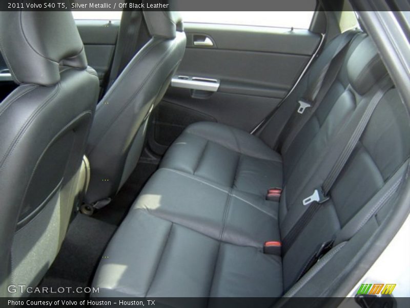 Silver Metallic / Off Black Leather 2011 Volvo S40 T5