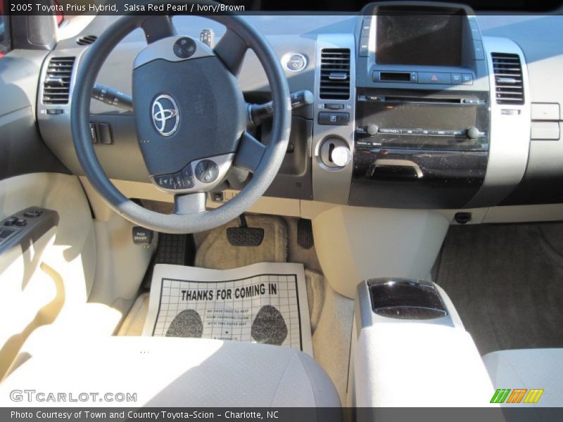 Salsa Red Pearl / Ivory/Brown 2005 Toyota Prius Hybrid