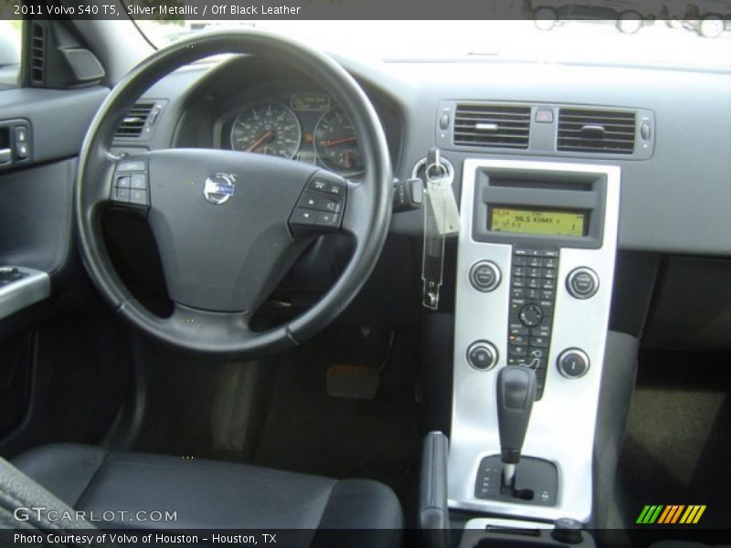 Silver Metallic / Off Black Leather 2011 Volvo S40 T5