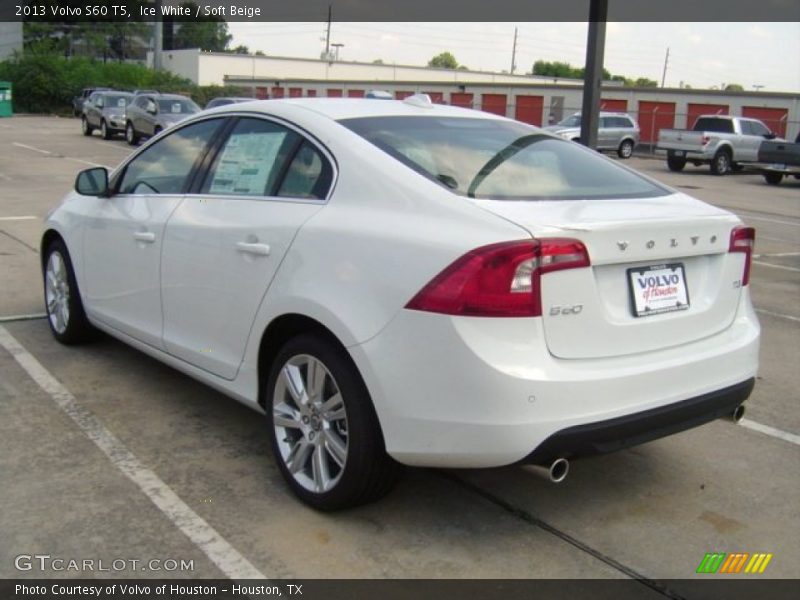 Ice White / Soft Beige 2013 Volvo S60 T5