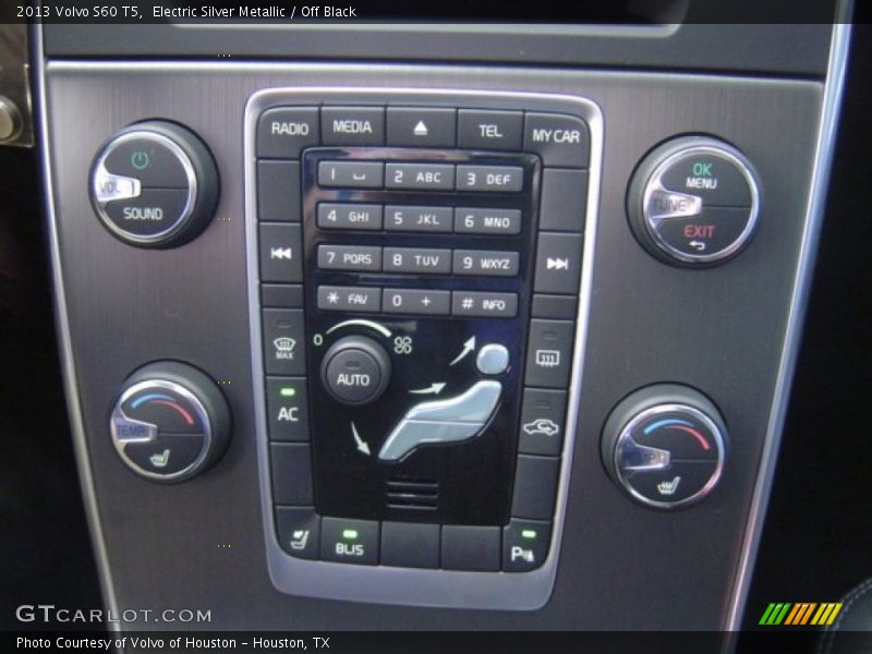Electric Silver Metallic / Off Black 2013 Volvo S60 T5