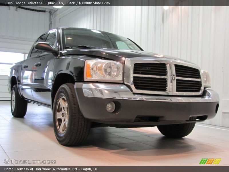 Black / Medium Slate Gray 2005 Dodge Dakota SLT Quad Cab