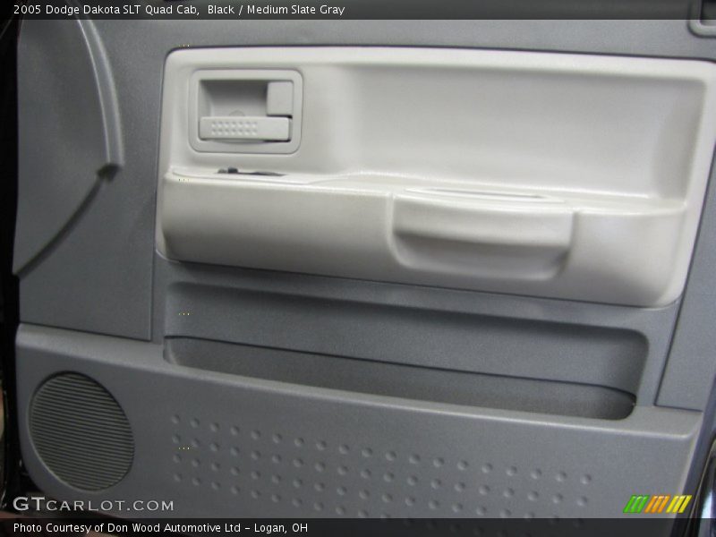 Black / Medium Slate Gray 2005 Dodge Dakota SLT Quad Cab