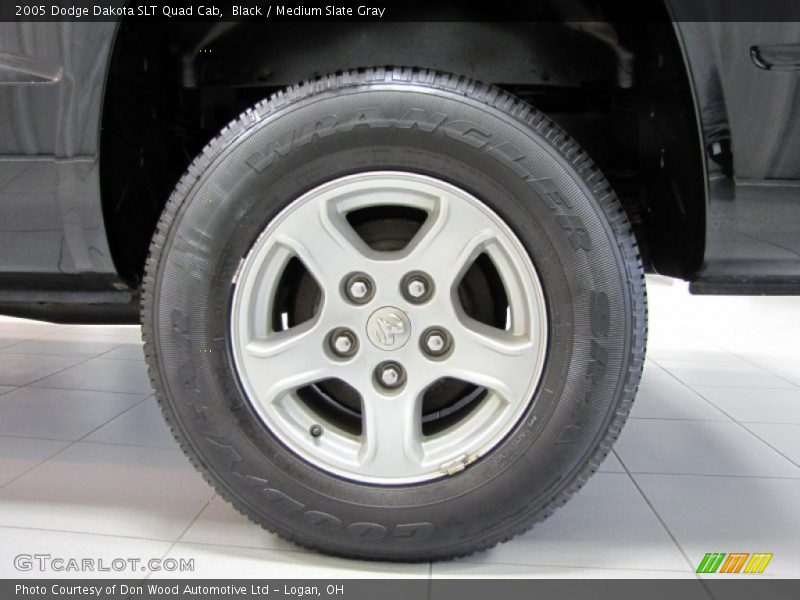 Black / Medium Slate Gray 2005 Dodge Dakota SLT Quad Cab