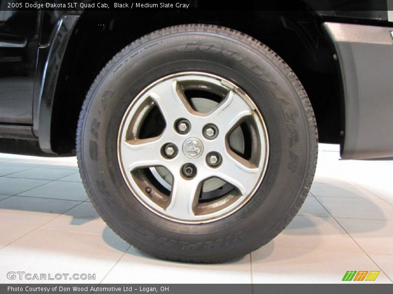 Black / Medium Slate Gray 2005 Dodge Dakota SLT Quad Cab