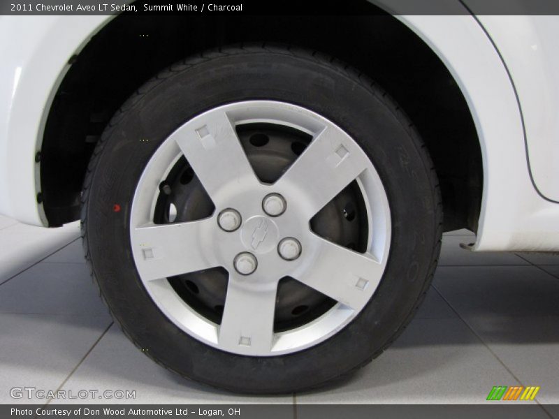 Summit White / Charcoal 2011 Chevrolet Aveo LT Sedan