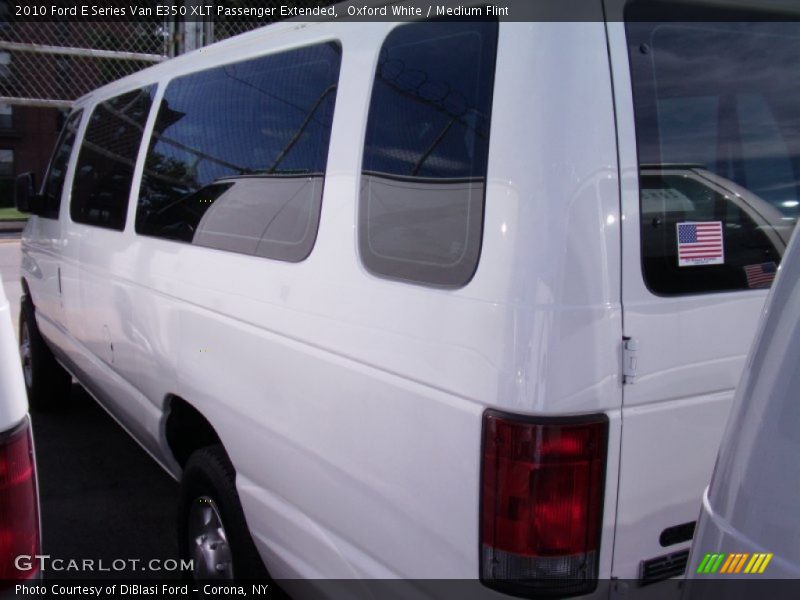 Oxford White / Medium Flint 2010 Ford E Series Van E350 XLT Passenger Extended