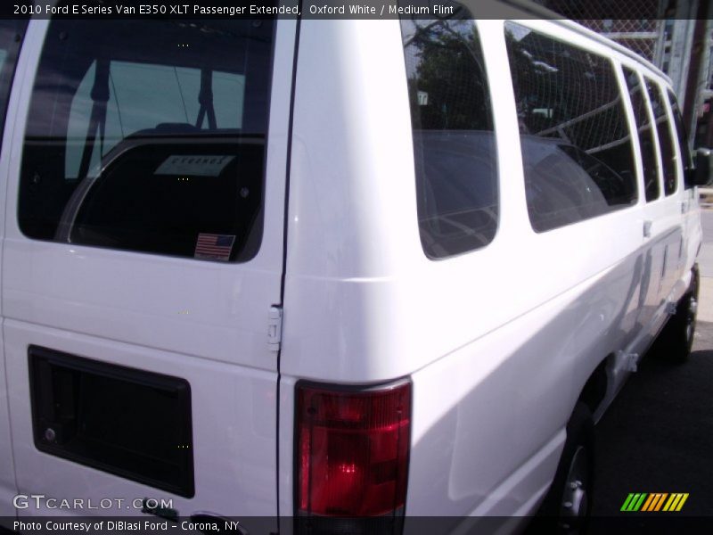 Oxford White / Medium Flint 2010 Ford E Series Van E350 XLT Passenger Extended